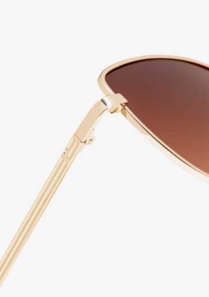 عینک آفتابی دی فرانکلین مدل D.franklin Cat-Eye Legacy Gold / Gradient Brown