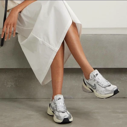 نایک وی تو کی ران Nike v2k run کد 601