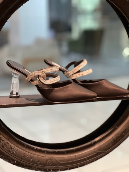 صندل مجلسی نگینی پاشنه شیشه ای