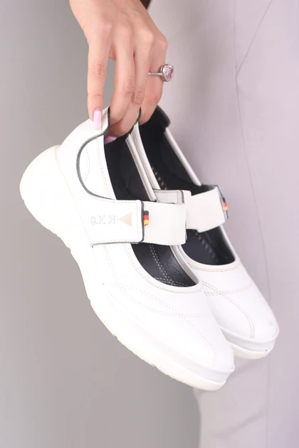 کفش پرسنلی زنانه اسکیچرز