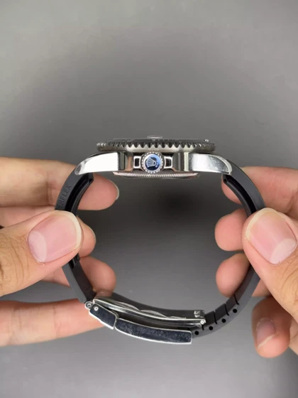 ساعت مچی رولکس سابمارینر بند رابر مشکی صفحه مشکی Rolex Submariner