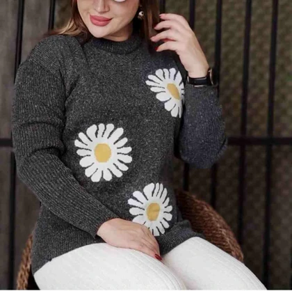 بلوز بافت بابونه کوتاه یقه گرد آستین بلند زنانه کد 1575
