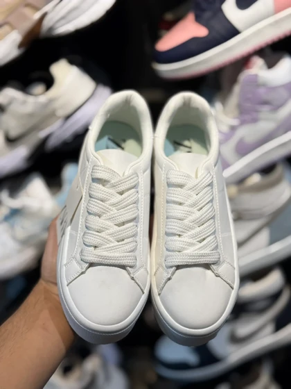 ونس زنانه ساده زارا