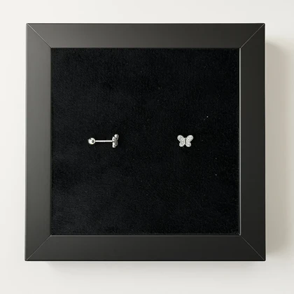 پیرسینگ نقره گوش طرح پروانه نگین‌دار (جفت)