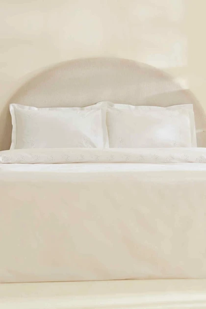 سرویس روتختی دو نفره Karaca Home مدل White Coll Rayas گلدوزی‌دار پنبه‌ای - سفید