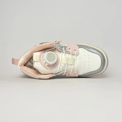 کفش بچگانه چراغدار ملودی عروسک دار صورتی