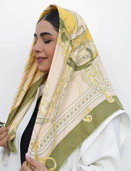 روسری ابریشم دور دست دوز طرحدار آریل