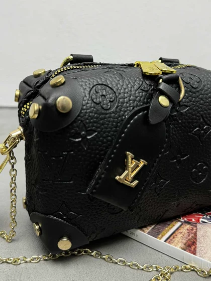 کیف پانچی LV