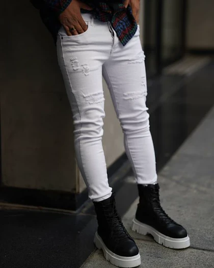 شلوار سفید زاپ‌دار