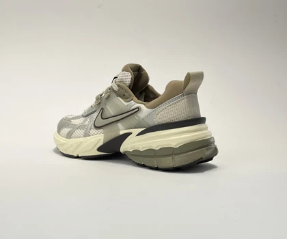 کفش ورزشی نایک وی تو کی v2k کرم کیفیت مستر