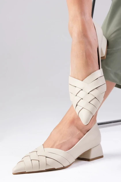 کفش پاشنه‌بلند کلاسیک زنانه میوگوستو mio-gusto