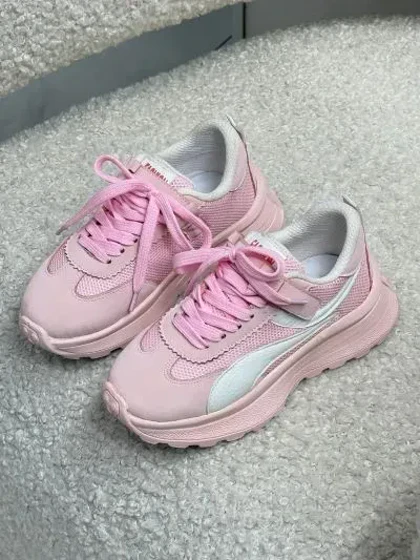 خرید کتانی بچه گانه تیک صورتی