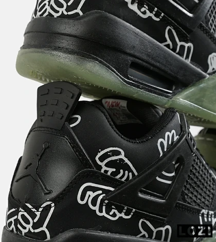 کفش کتانی ساق‌دار مردانه مشکی سبز Jordan 4 x Kaws