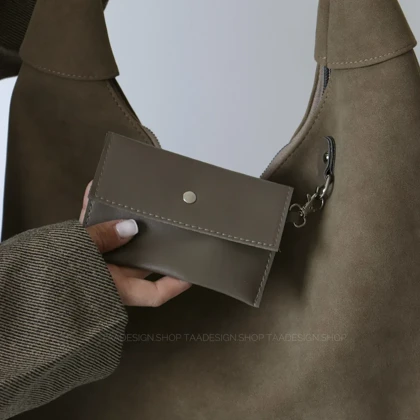 کیف زنانه بزرگ مدل لامیس جیر