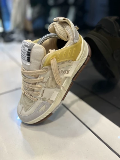 کفش کتانی نیم ساق مردانه Axel Arigato