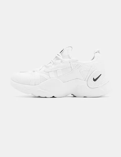 کفش ورزشی زنانه Nike