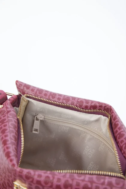 کیف دوشی زنانه اورجینال pierre-cardin pierre-cardin