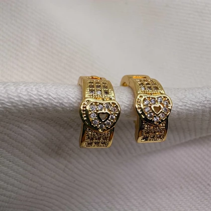 گوشواره برند شین مدل «ملکه قلب‌ها» | آبکاری طلای 24 عیار و درخشش الماس‌گونه