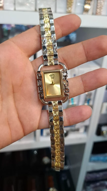 ساعت مچی زنانه ورساچه Versace موتور کوارتز باکیفیت و طراحی زیبا