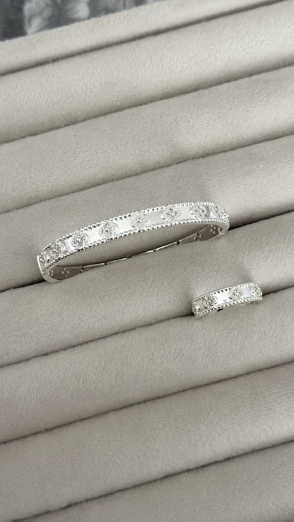 ست دستبند و انگشتر ونکلیف