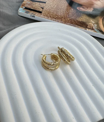 گوشواره مصری طلایی