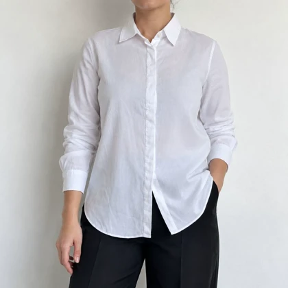 شومیز سفید ساده وارداتی مغرب massimo dutti اصل سایز 36 تا 40 کد 3379
