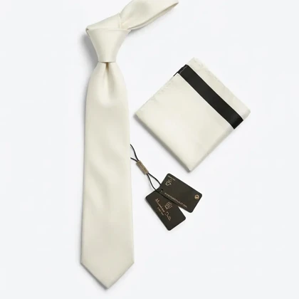 کراوات و پوشت ساتن مخملی برند Massimo Dutti