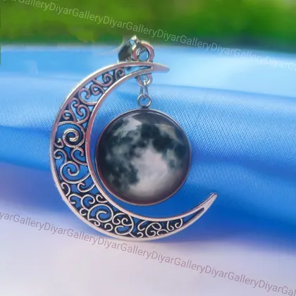 گردنبند استیل ماه شبتاب