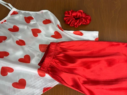 ست تاپ و شلوارک طرح قلب 073