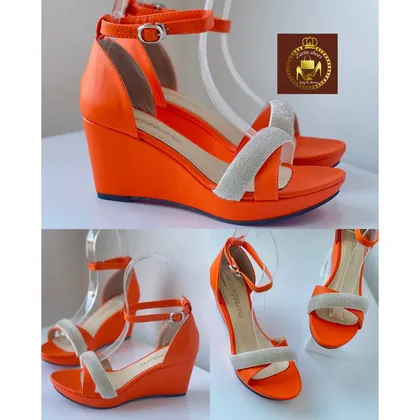صندل لژدار نگینی زنانه T4