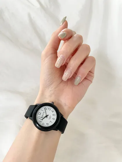 ساعت پاستیلی دخترانه صفحه دایره