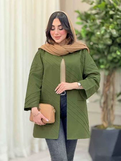 مانتو برش‌دار بغل چاک