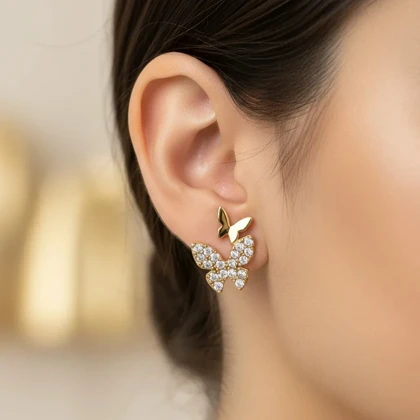 گوشواره زنانه ژوپینگ مدل فلوریا طرح پروانه و گل نگین‌دار