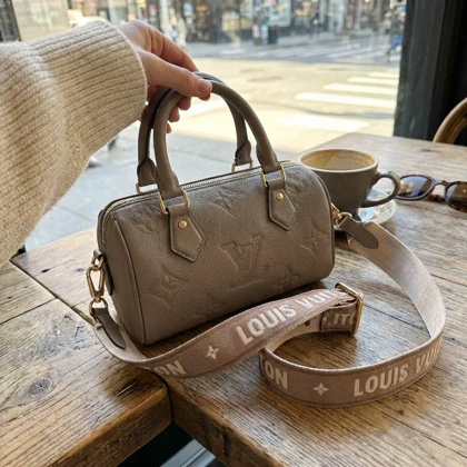 کیف زنانه لویی ویتون کد 20