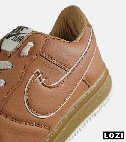 کفش کتانی بزرگ پا قهوه ای NIKE AIR FORCE مدل 7650