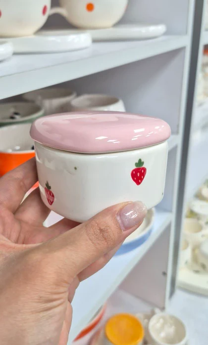چای خوری دو نفره سرامیک توت فرنگی