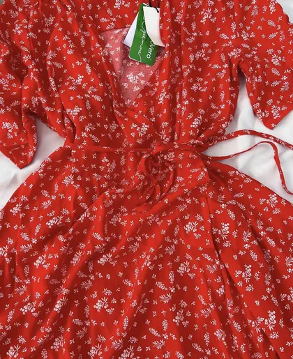 پیراهن قرمز گل‌دار🍒❤✨
