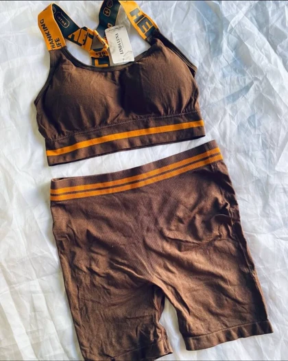 ست نیم‌تنه و شورت ورزشی کد 1698-3517