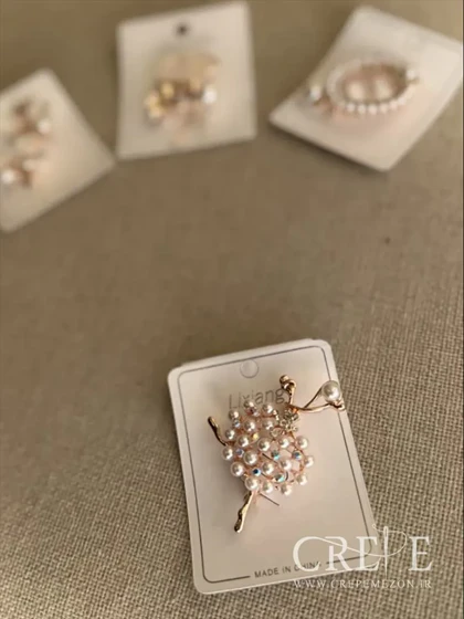 گل سینه باله مرواریدی