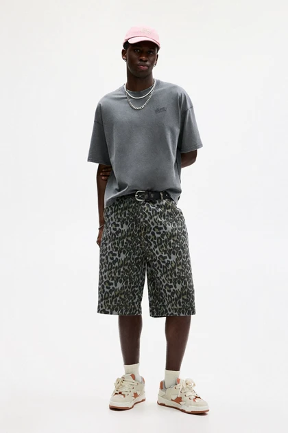 تیشرت مردانه pull-and-bear