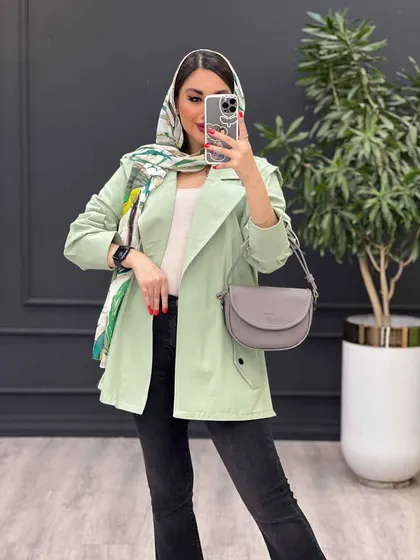 مانتو سرشانه ژیله دار پشت پاگن