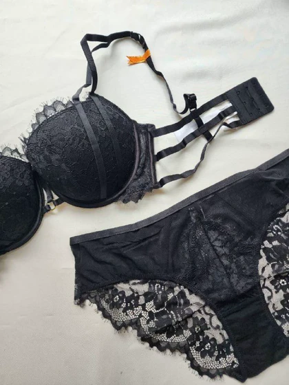 ست سوتین و شورت جکدار فنردار برند AngGee کد: 5307