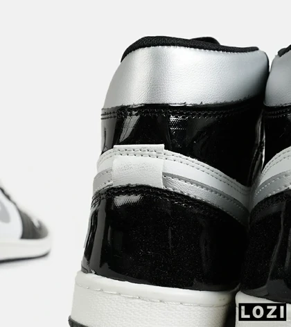 کفش کتانی مردانه و زنانه ساق‌دار مشکی سفید ورنی NIKE jordan 1