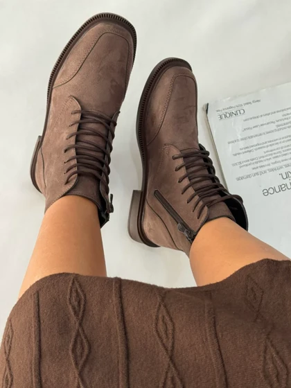 نیم بوت روما شیکو 4207