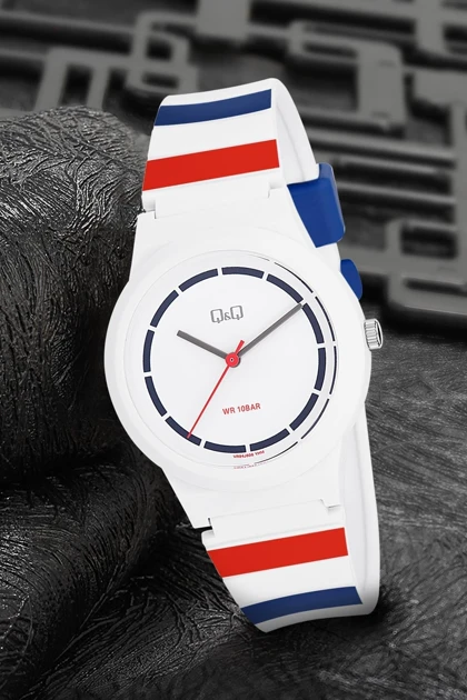 ساعت qandq qandq