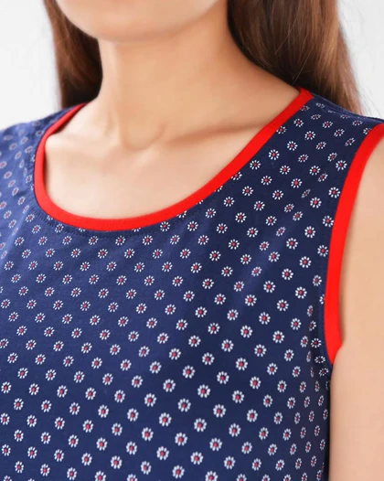 تاپ و شلوارک گل‌دار زنانه