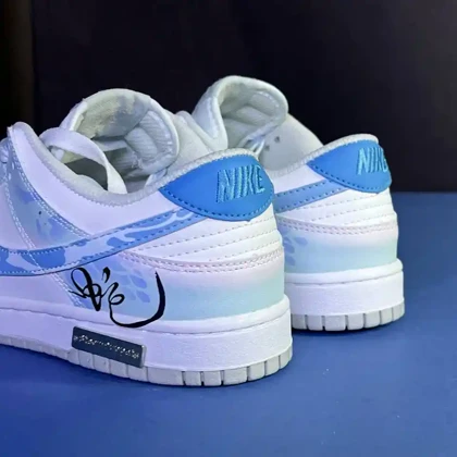 کفش نایک اس بی دانک لو ماری Nike SB Dunk Low Mari