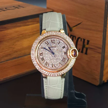 ساعت مچی زنانه و نوجوان کارتیر CARTIER مدل مینیمال با بند رنگ ثابت و موتور کوارتز ژاپن
