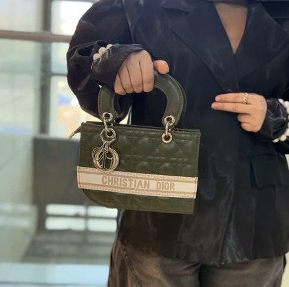 کیف دوشی کریستین دیور
