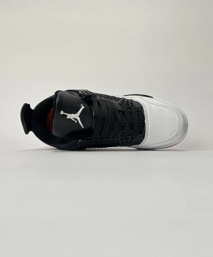 کفش روزمره نایک جردن 4 مشکی سفید